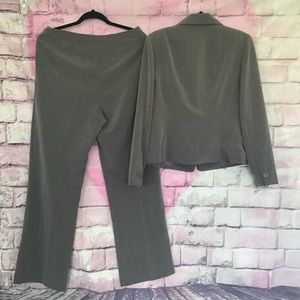 Women’s Gray Pant Suit from East 5th Sz 8&10